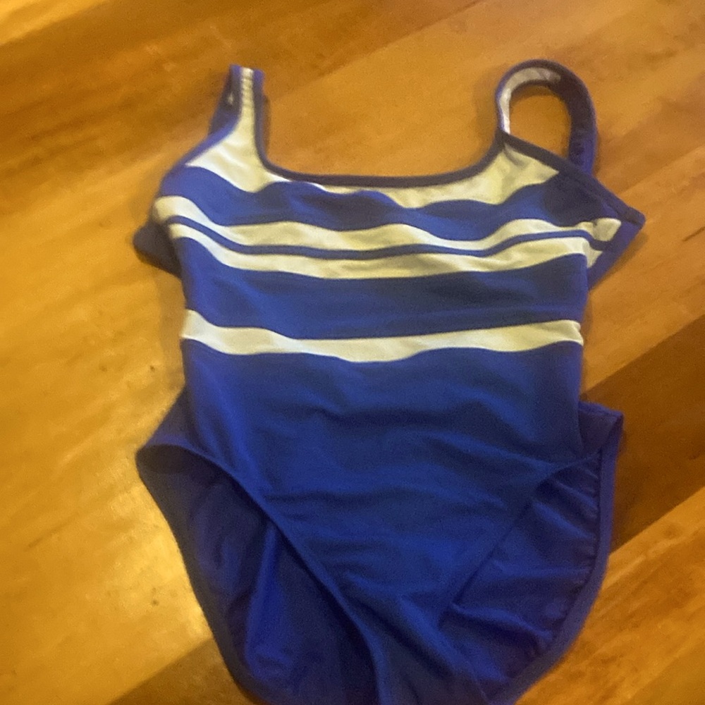 One piece swimsuit